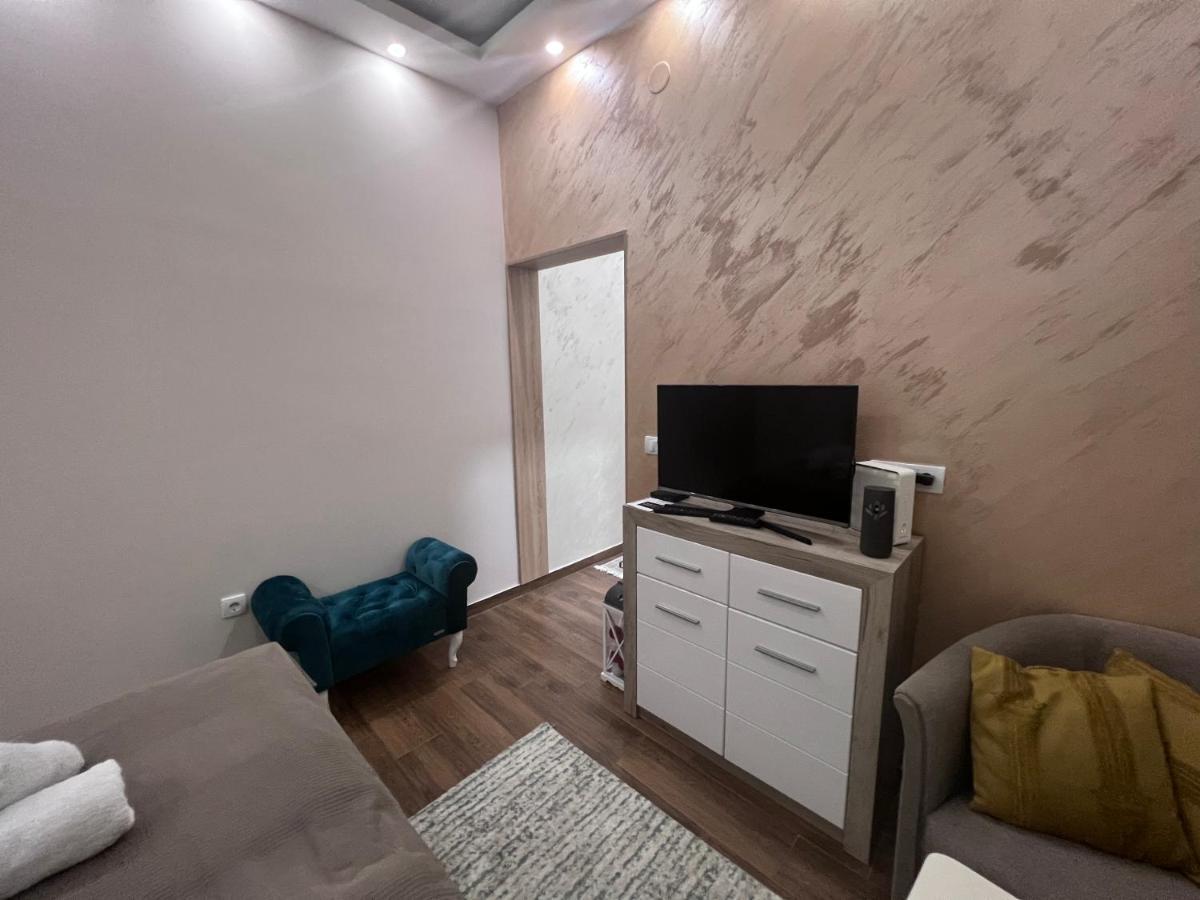 Apartment Nora Belgrade Extérieur photo